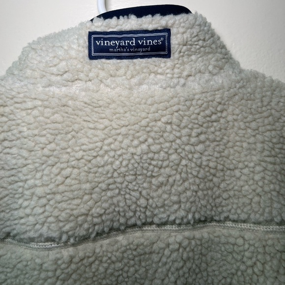 Vineyard Vines Sherpa Supershep Vest in Stone size large - Picture 5 of 9